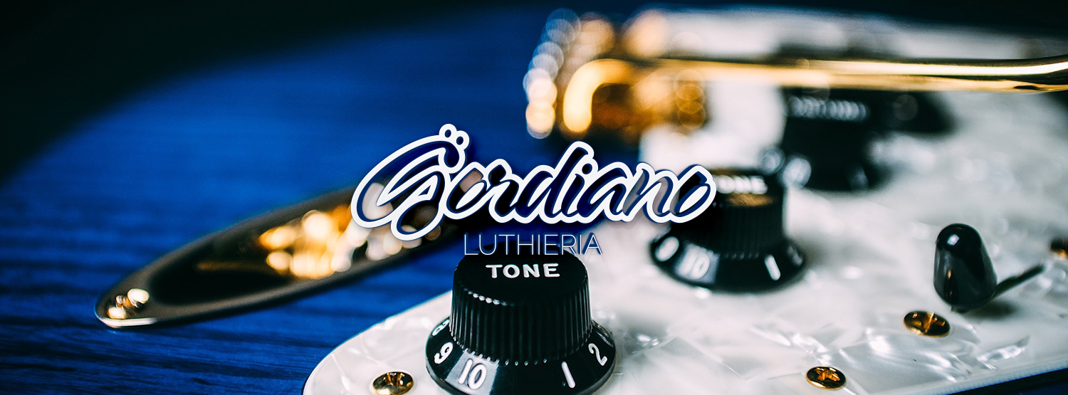 Logotipo Gordiano Luthieria: A Identidade Visual que Inspira Música